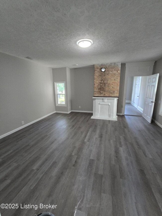Building Photo - 1542 Garland Ave
