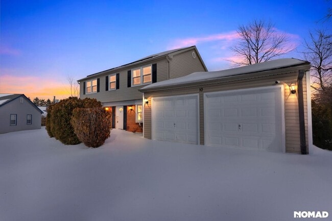 Building Photo - 10 Evergreen Ct