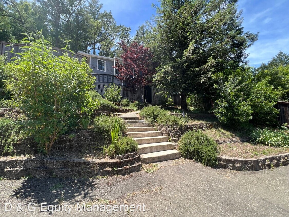 Primary Photo - 2 br, 1 bath House - 6175 Cazadero Hwy