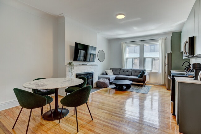 Building Photo - 1575 Summerhill
