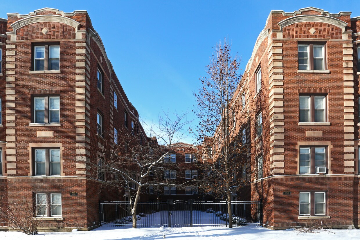 Building Photo - 125-133 Clyde Ave