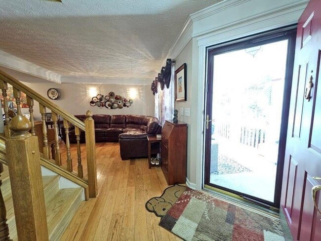 Building Photo - 4540 Redwood Vine Dr