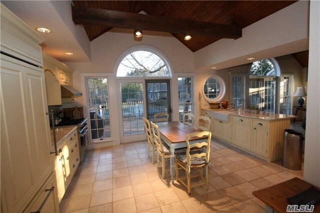 Foto del edificio - 485 Main St