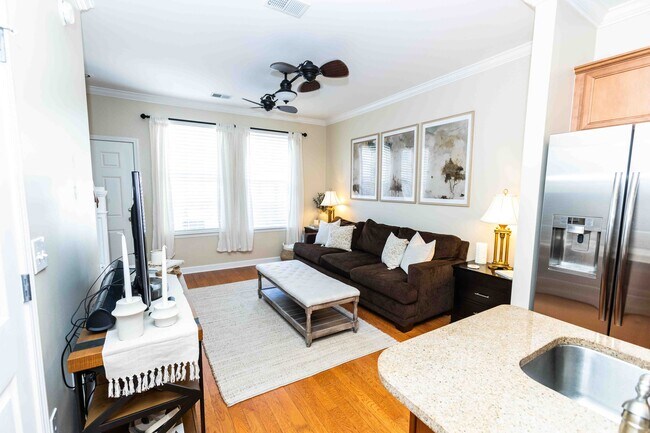 Foto del edificio - 3560 Alexandria Ave