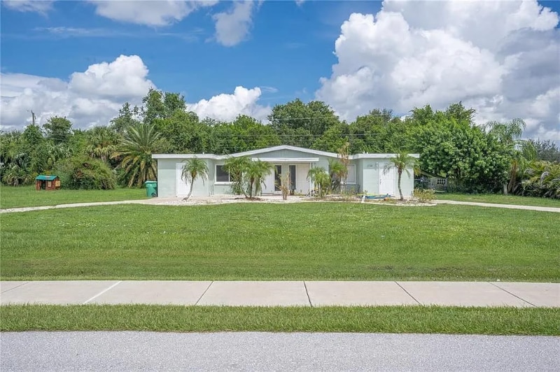 Primary Photo - 27296 Sunnybrook Rd