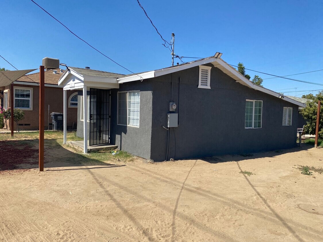 8310 Panama Rd, Lamont, CA 93241 House Rental in Lamont, CA