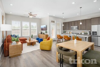 Interior Photo - Tricon Garland
