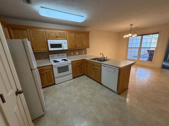 Foto del edificio - 1482 Bailee Way SW