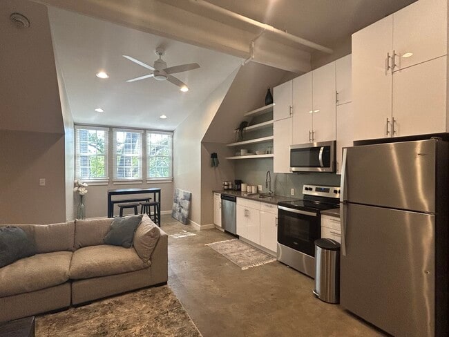 Building Photo - The Marine Residence