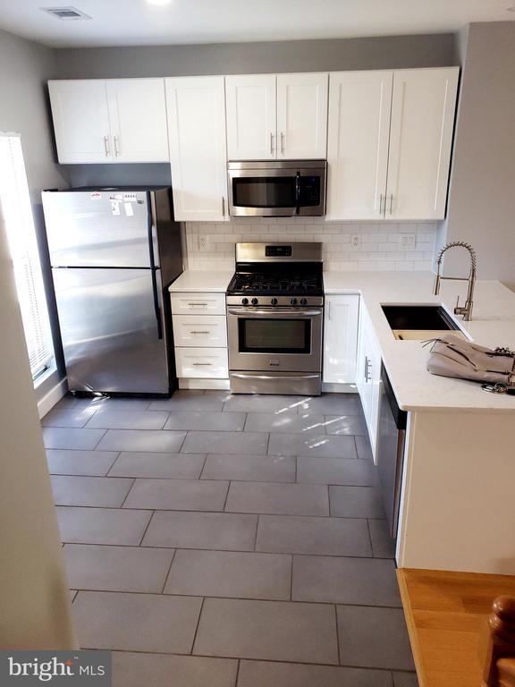 Building Photo - 7247 Parson's Ct