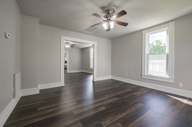 Foto del edificio - PRELEASING