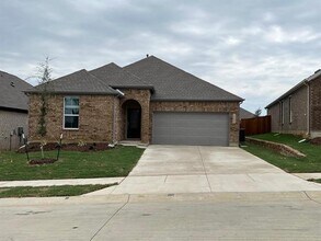 Building Photo - 10009 Warlander Dr