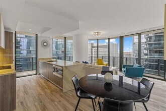 Building Photo - 801 S Miami Ave