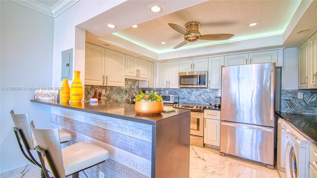 Building Photo - 3550 Galt Ocean Dr