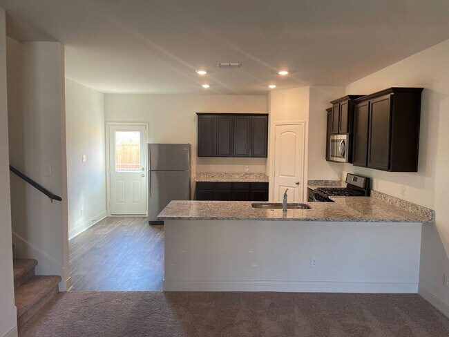 Building Photo - Preserve at Medina 5 Bedroom Brand New Con...