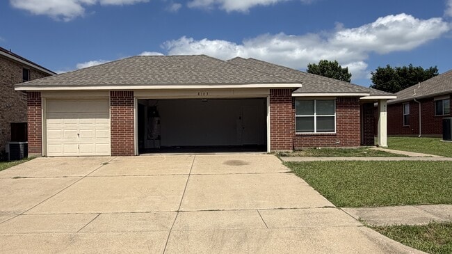 Building Photo - 8103 Zephyr Ct