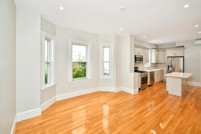Building Photo - 20 Thornley St
