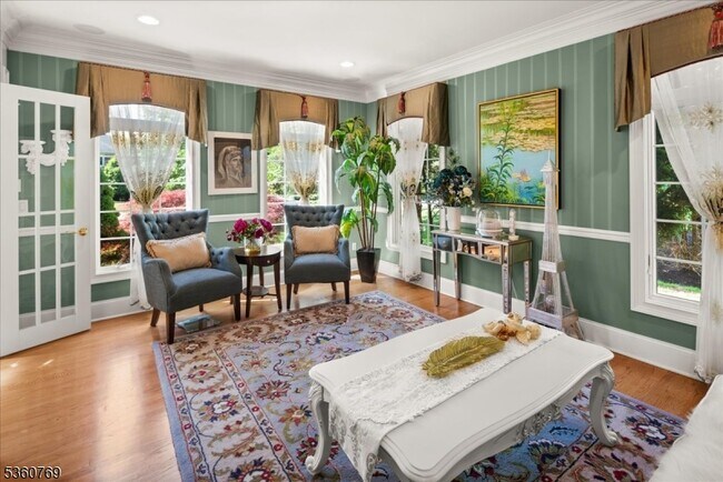 Foto del edificio - 36 Saddlewood Ct