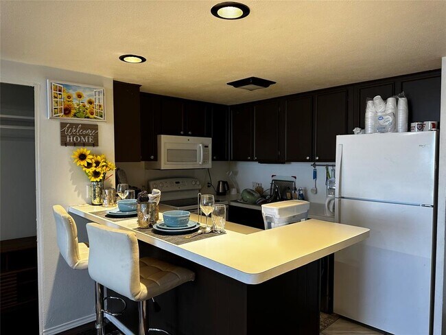 Foto del edificio - 7520 Hornwood Dr