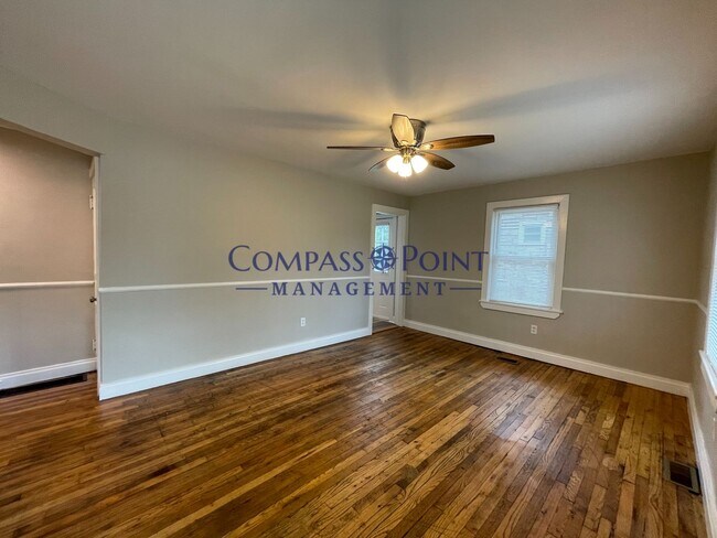 Photo - A Lovely 3 Bedroom, 2 Story Home Off Loudo...