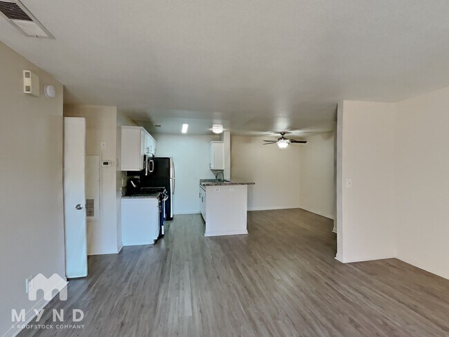 Foto del edificio - 2200 S Fort Apache Rd