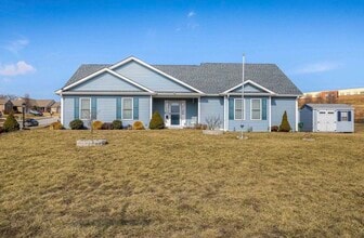 Building Photo - 7 Hull Hills Ln