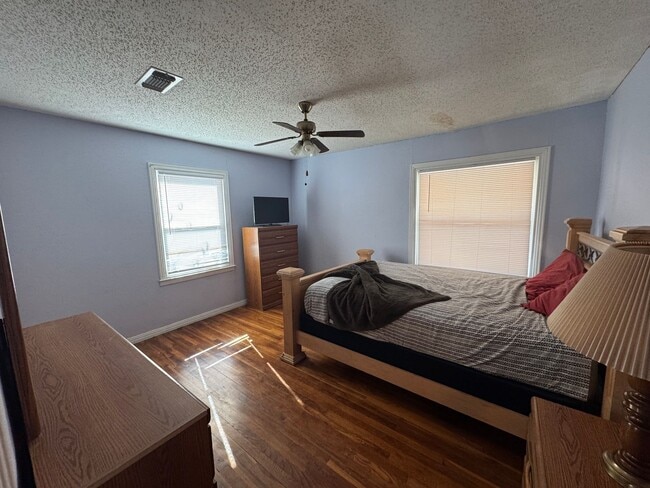 Foto del edificio - fully furnished 3-bedroom, 2-bathroom