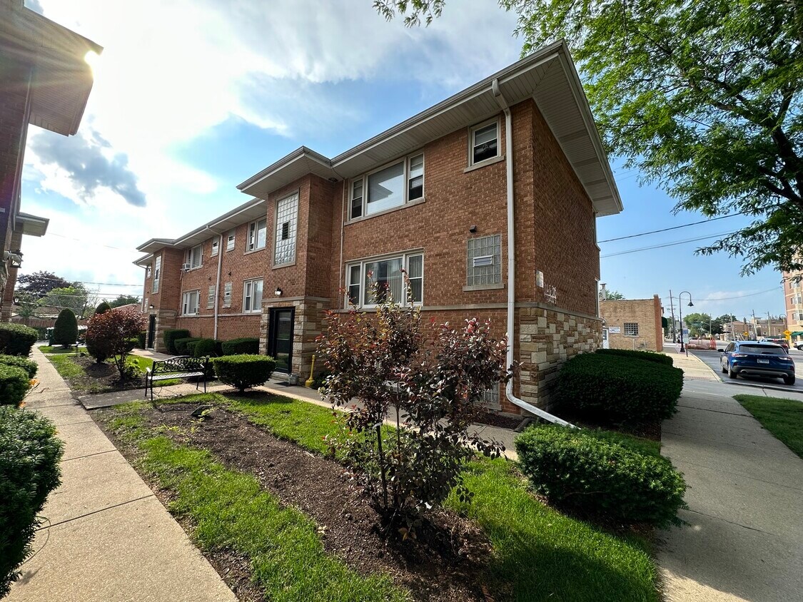 3114 Calwagner St Unit 1E, Franklin Park, IL 60131 Condo for Rent in