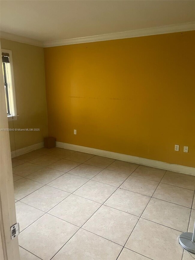 Foto del edificio - 636 NW 114th Ave