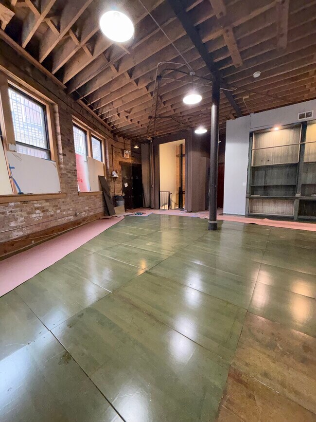 Foto del edificio - 936 W Roscoe St