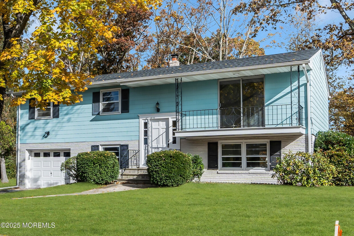 Primary Photo - 16 Burdge Dr