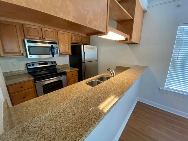 Foto del edificio - 1930 Honolulu Ln