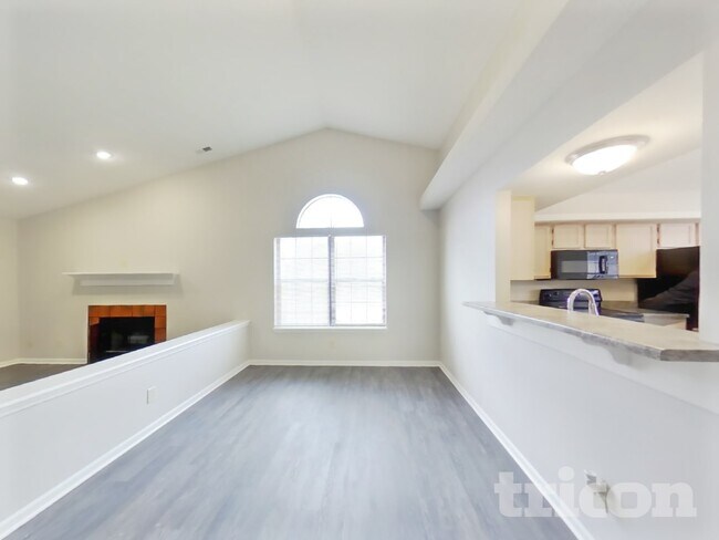 Foto del edificio - 6621 Pamona Cir