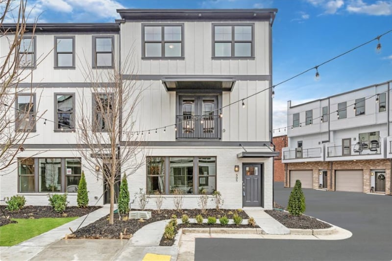 Photo - 2030 Main St NW