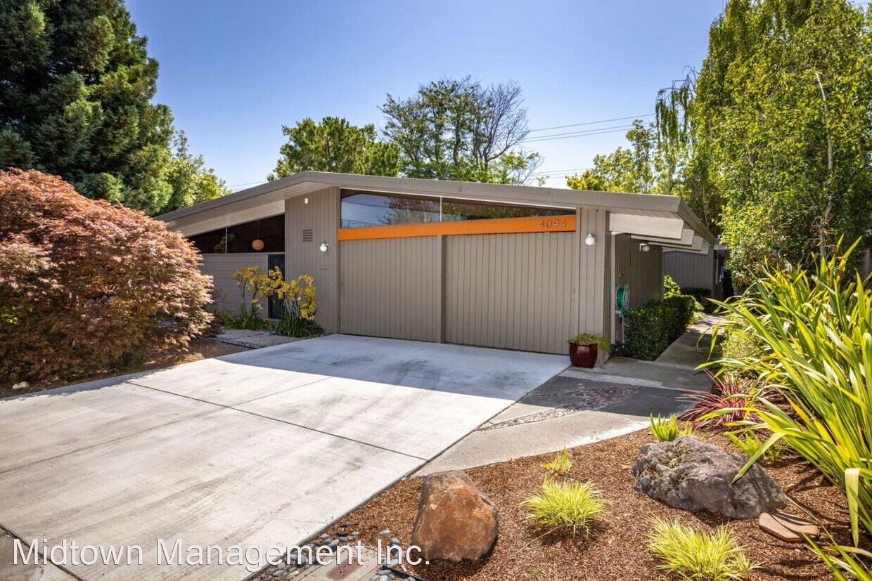 Primary Photo - 5 br, 2 bath House - 4094 Ben Lomond Dr