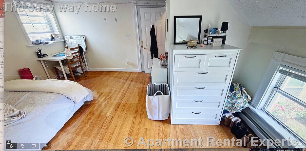 Building Photo - 6 Lincoln Ave