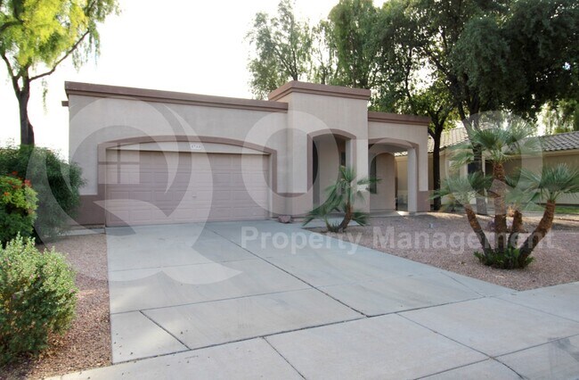 Building Photo - 3733 E Megan St