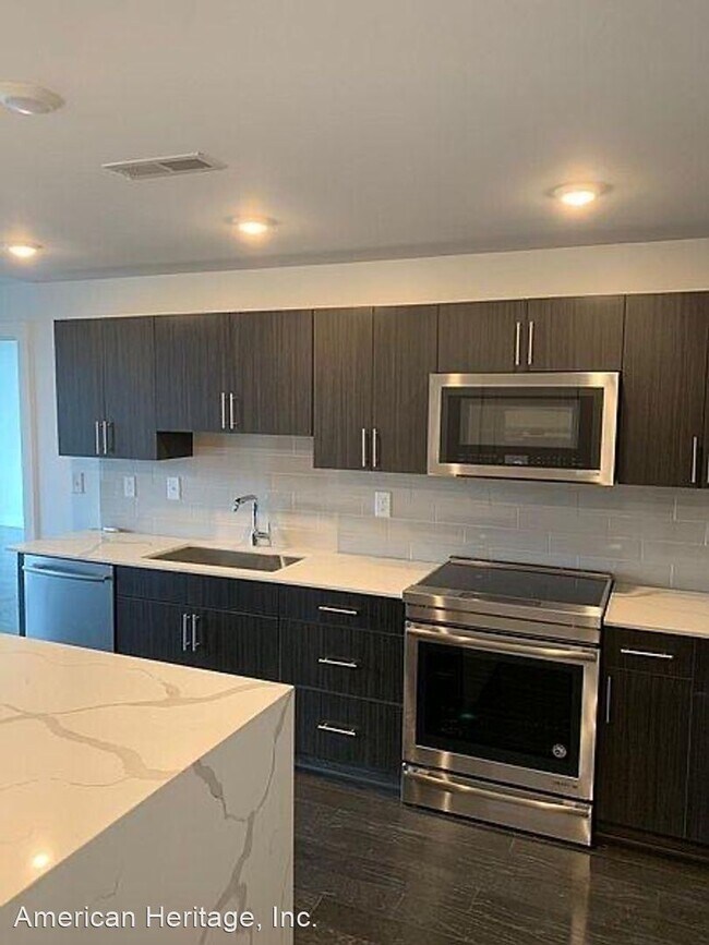 Building Photo - 2 br, 2 bath House - 3116 West End Avenue ...