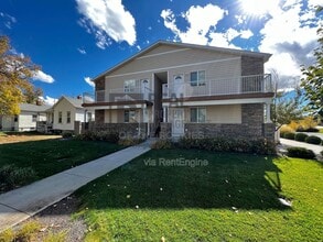 Building Photo - 203 E 6th St