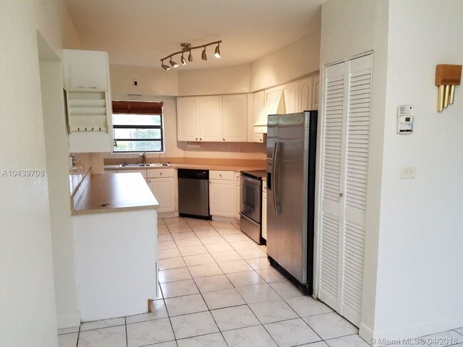 Building Photo - 20111 Eagle Nest Rd