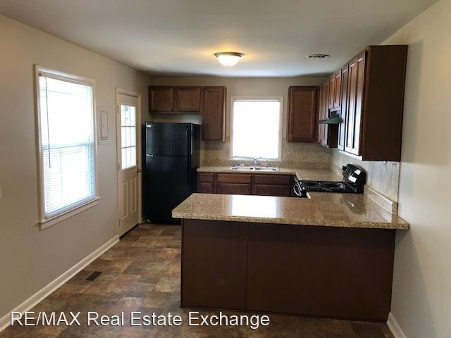 Foto del edificio - 3 br, 1 bath House - 1110 E. 11th
