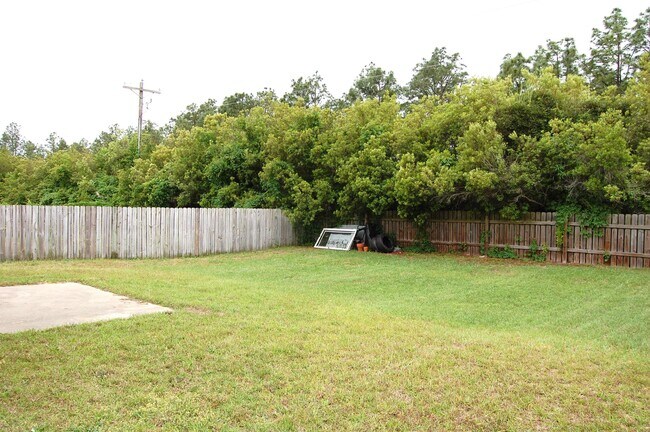 Building Photo - 113 Wigmore Ln