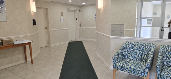 Building Photo - 6430 W Berteau Ave