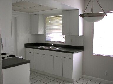 Foto principal - 712 NE 15th St