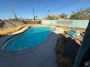 Building Photo - 1332 Pyramid Cir