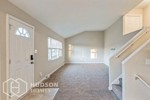 Building Photo - 82 W Stephen Dr