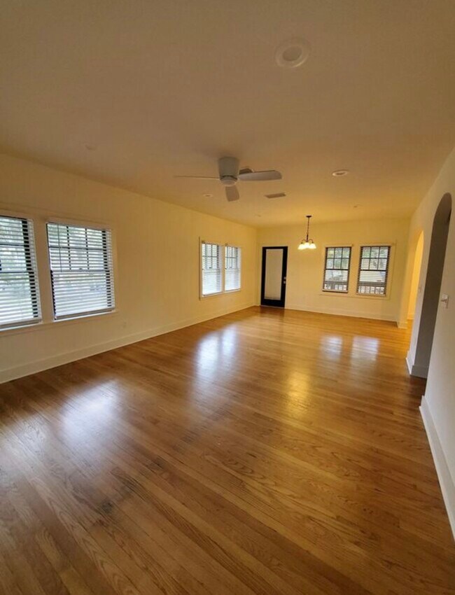 Foto del edificio - 2832 Park St
