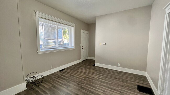 Foto del edificio - 860 Tenth NW