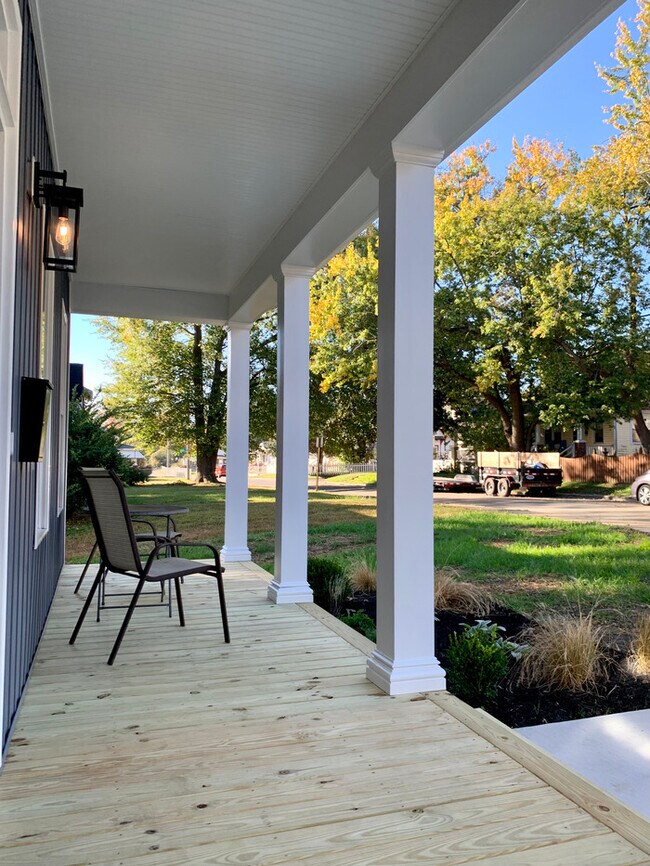 Foto del edificio - 5214 Campbell Ave