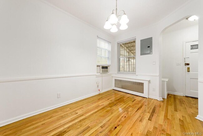 Foto del edificio - 545 E 93rd St